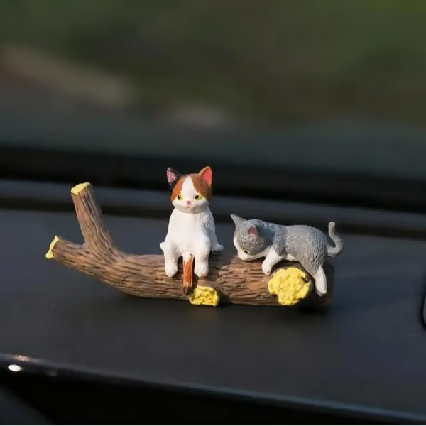 ⏰LAST DAY 49% OFF🔥 Mini Cat Desk Figurines – Set of 5 Cute Cartoon Kitty Companions