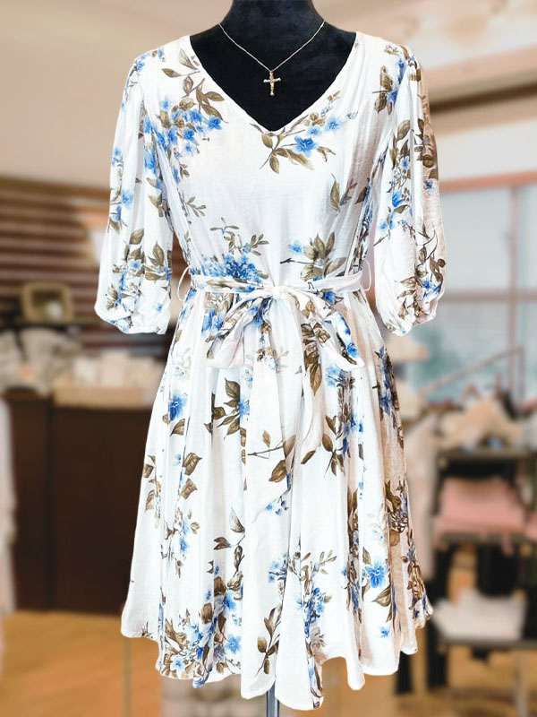 Flowing Floral Print Belted Holiday Dress