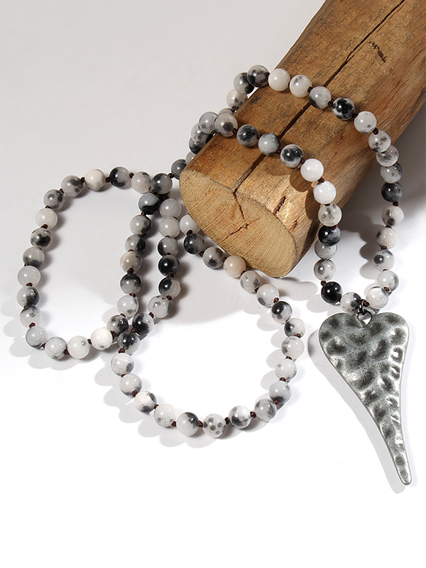 Retro Natural Beaded Heart Necklace
