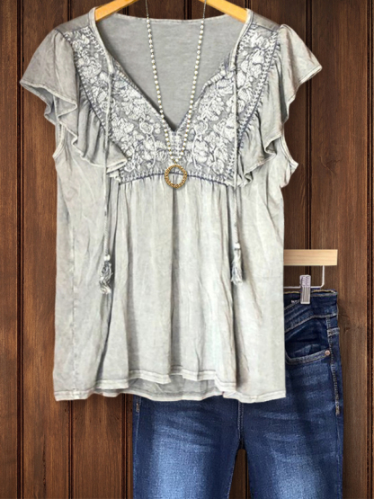 Vintage Embroidered Floral Ruffle Sleeve Top