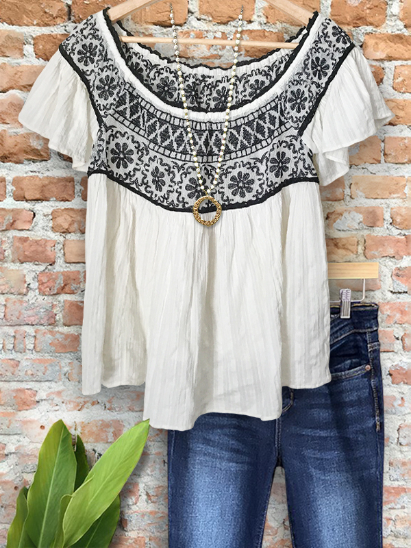 Casual Contrast Embroidered Ruffle Sleeve Top