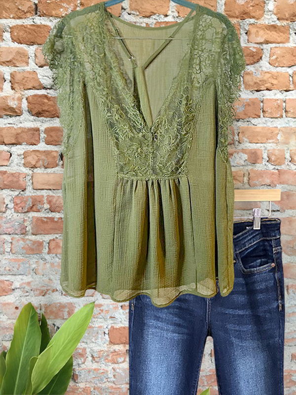 Elegant And Chic Lace Two-Piece Top