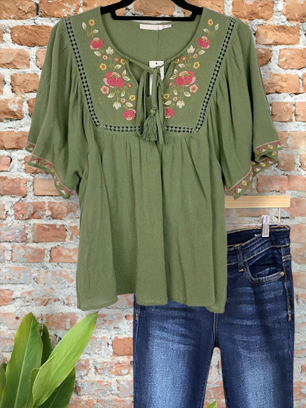 Cozy Pastoral Embroidered Floral Top