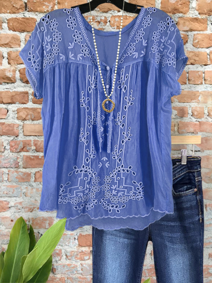 Embroidered Floral Vintage Short-Sleeved Top