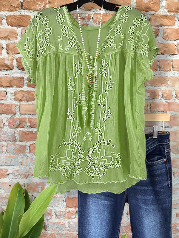 Embroidered Floral Vintage Short-Sleeved Top