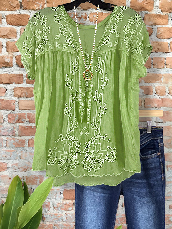 Embroidered Floral Vintage Short-Sleeved Top