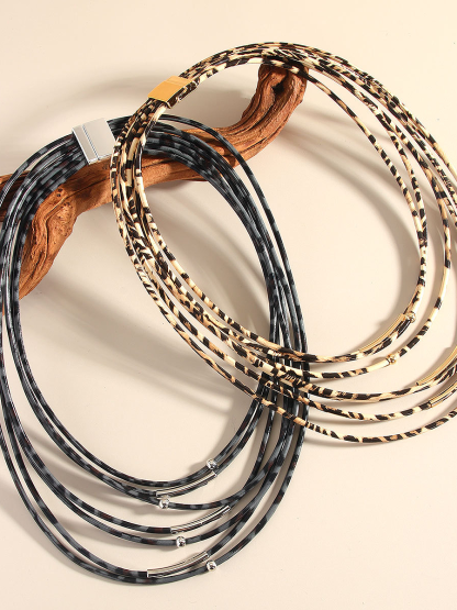 Fashionable Wild Leopard Print Magnetic Buckle Necklace