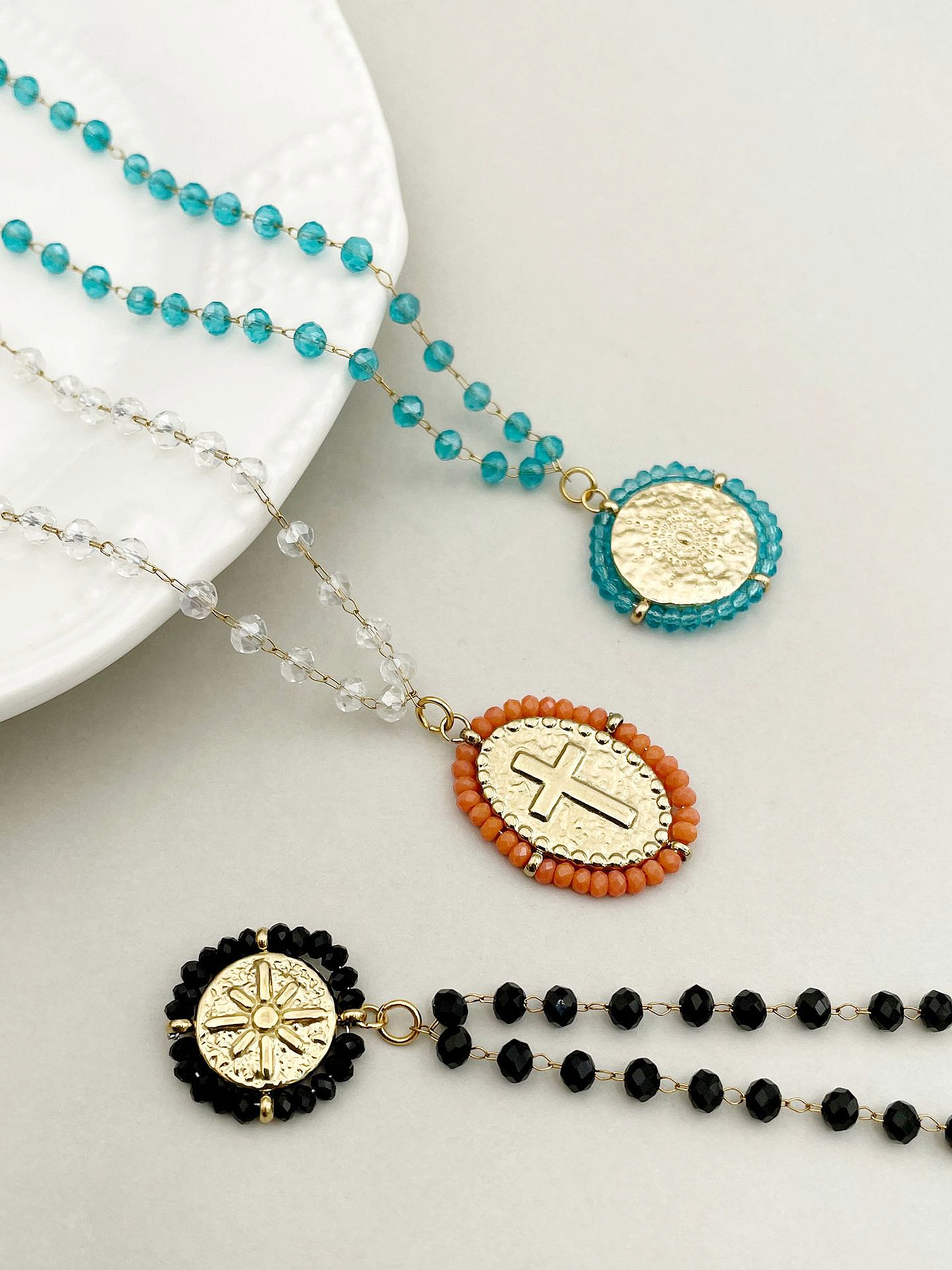 Ethnic Round Pendant Beaded Necklace