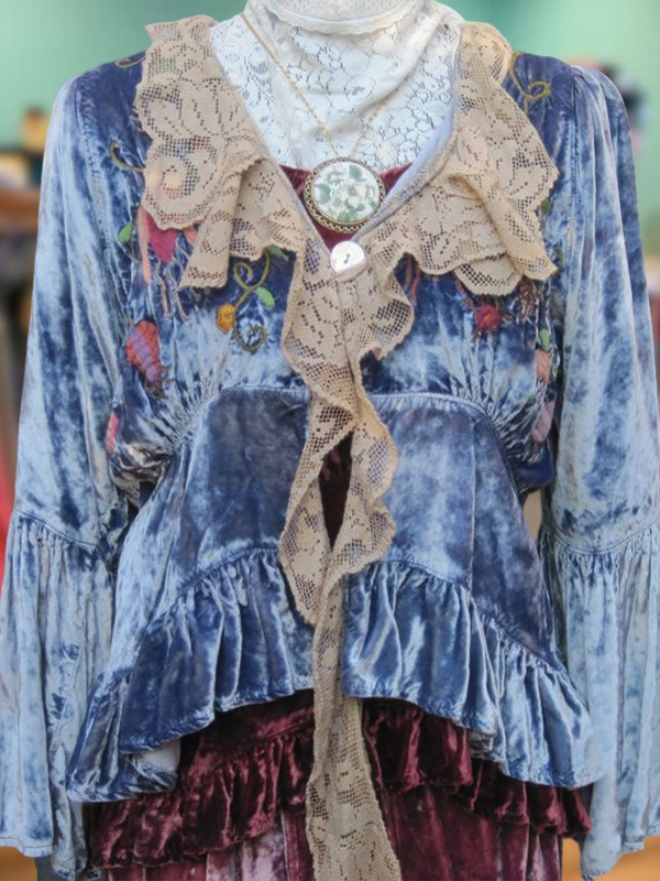 Vintage Lace Floral Ruffled Jacket
