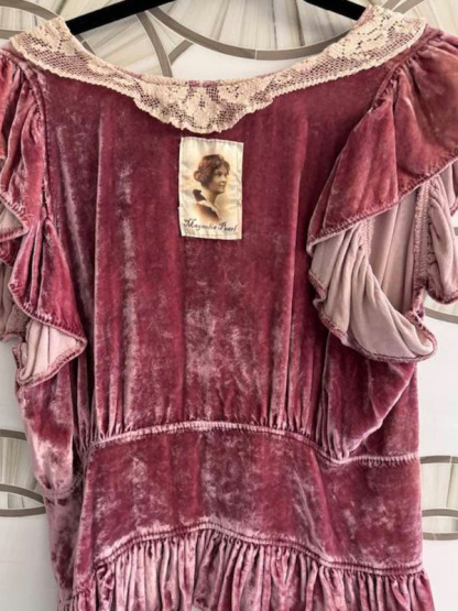 Vintage Elegant Lace Ruffle Top