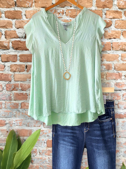 Delicate Blouse With Frilled Sleeves