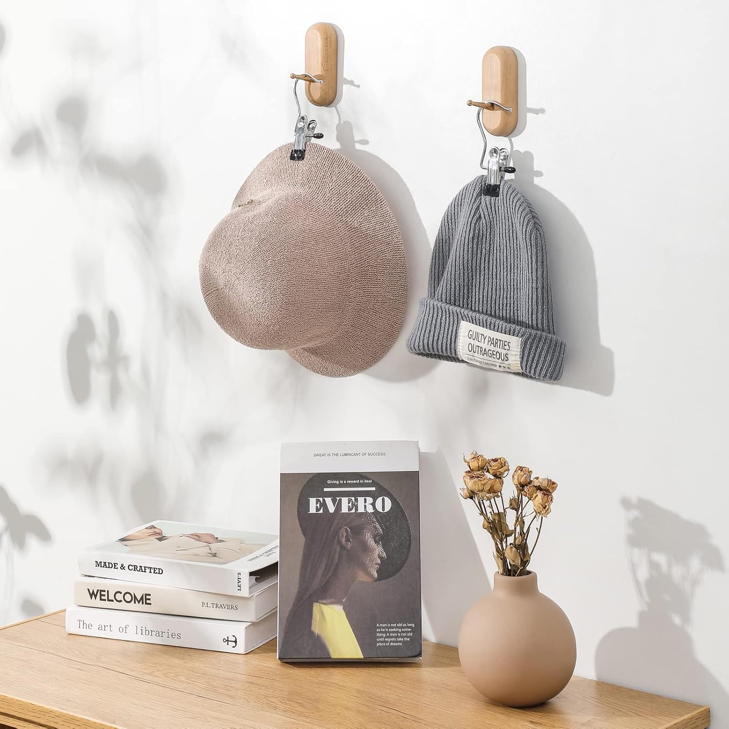 Multifunctional hook hanger clip