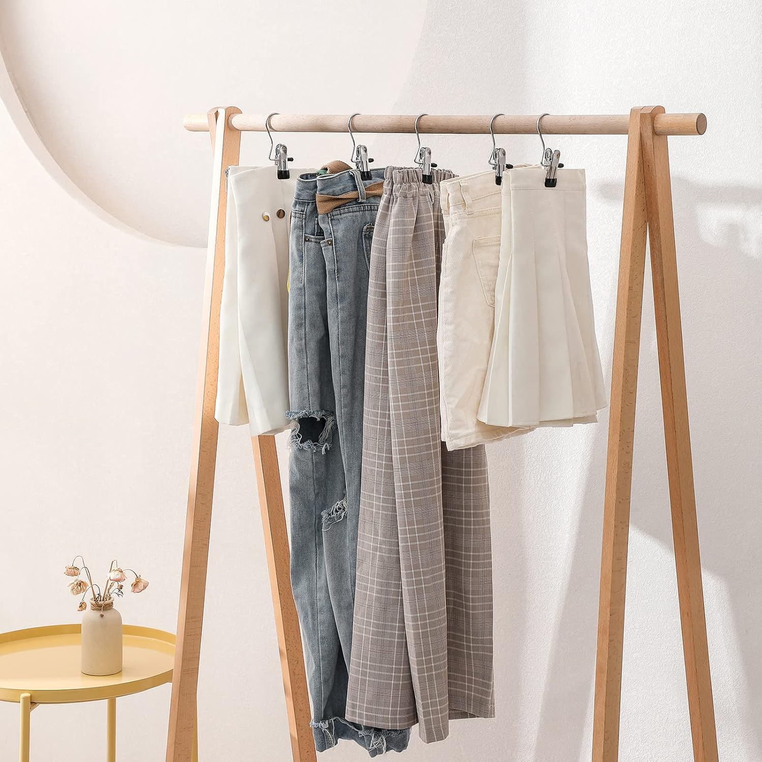 Multifunctional hook hanger clip