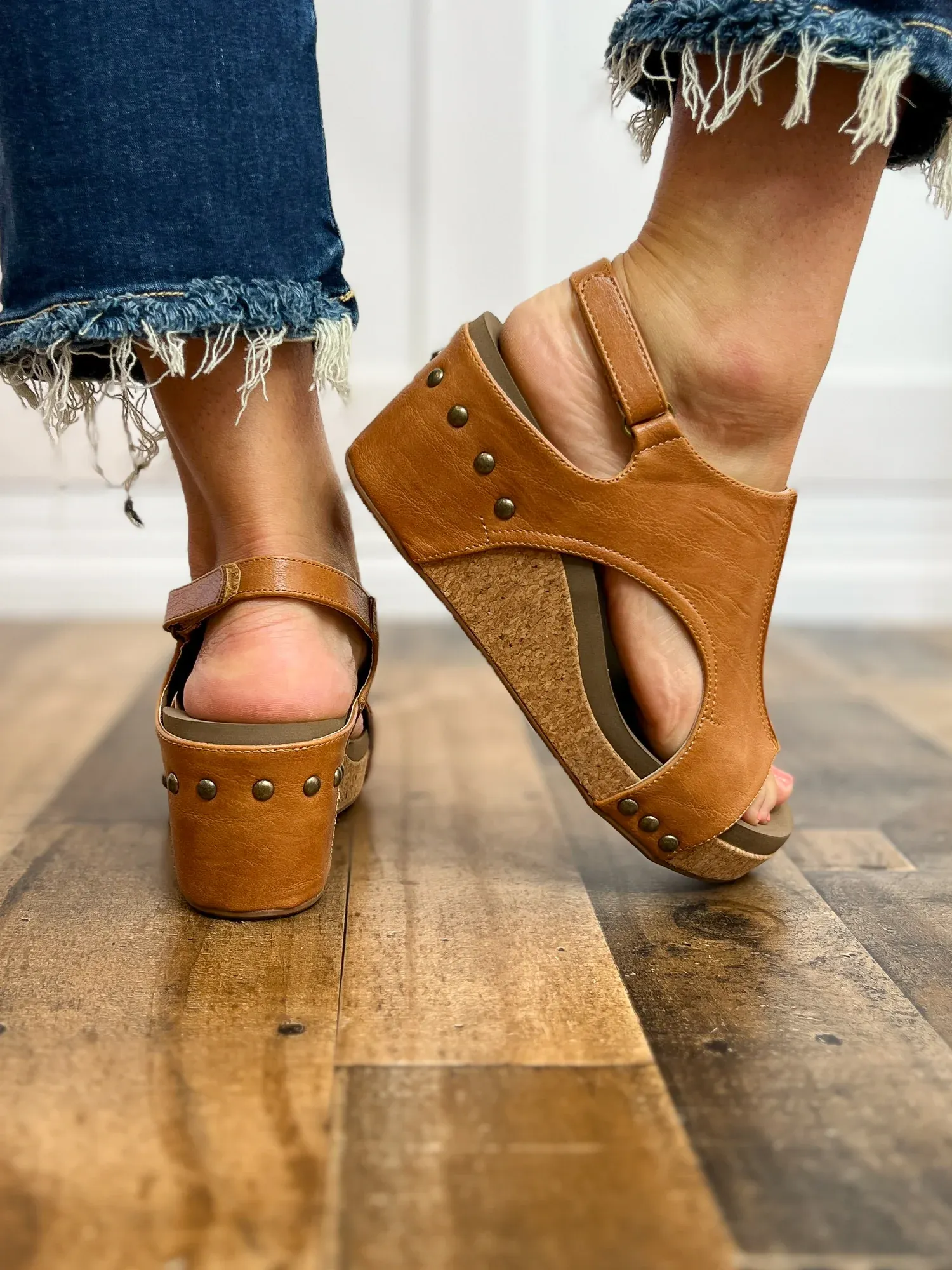 NEW SUMMER WOMEN'S WEDGE FLAT SHOES