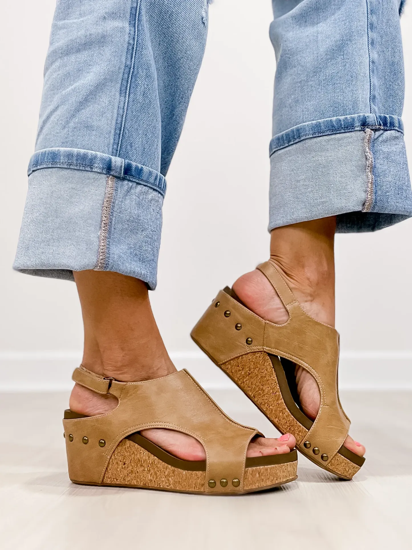 NEW SUMMER WOMEN'S WEDGE FLAT SHOES