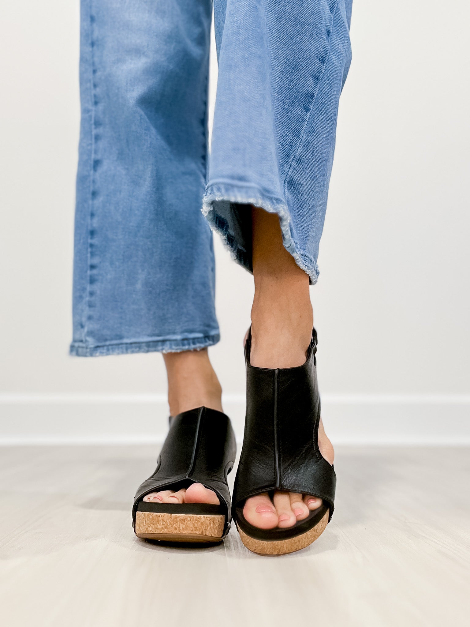 NEW SUMMER WOMEN'S WEDGE FLAT SHOES