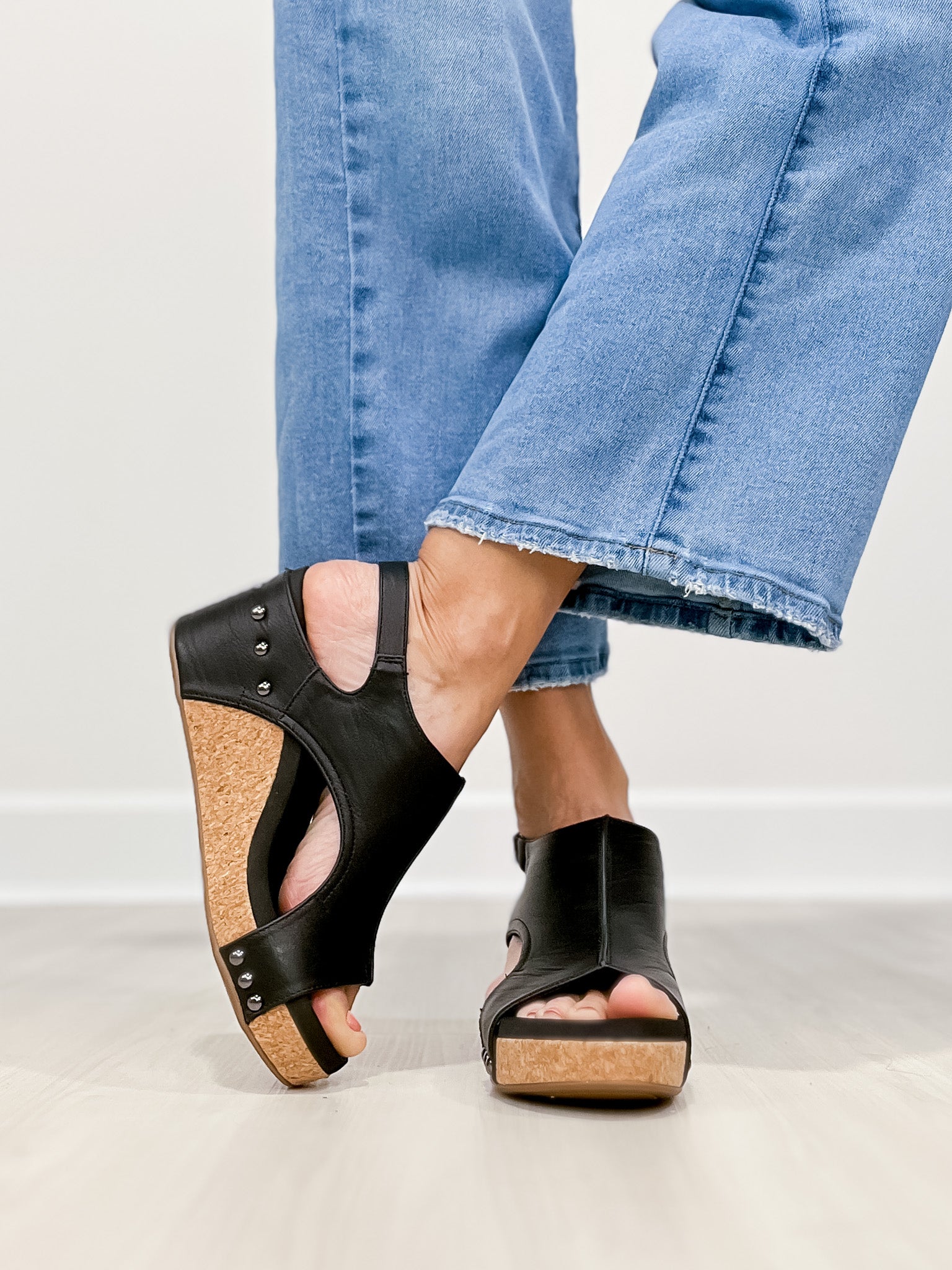 NEW SUMMER WOMEN'S WEDGE FLAT SHOES