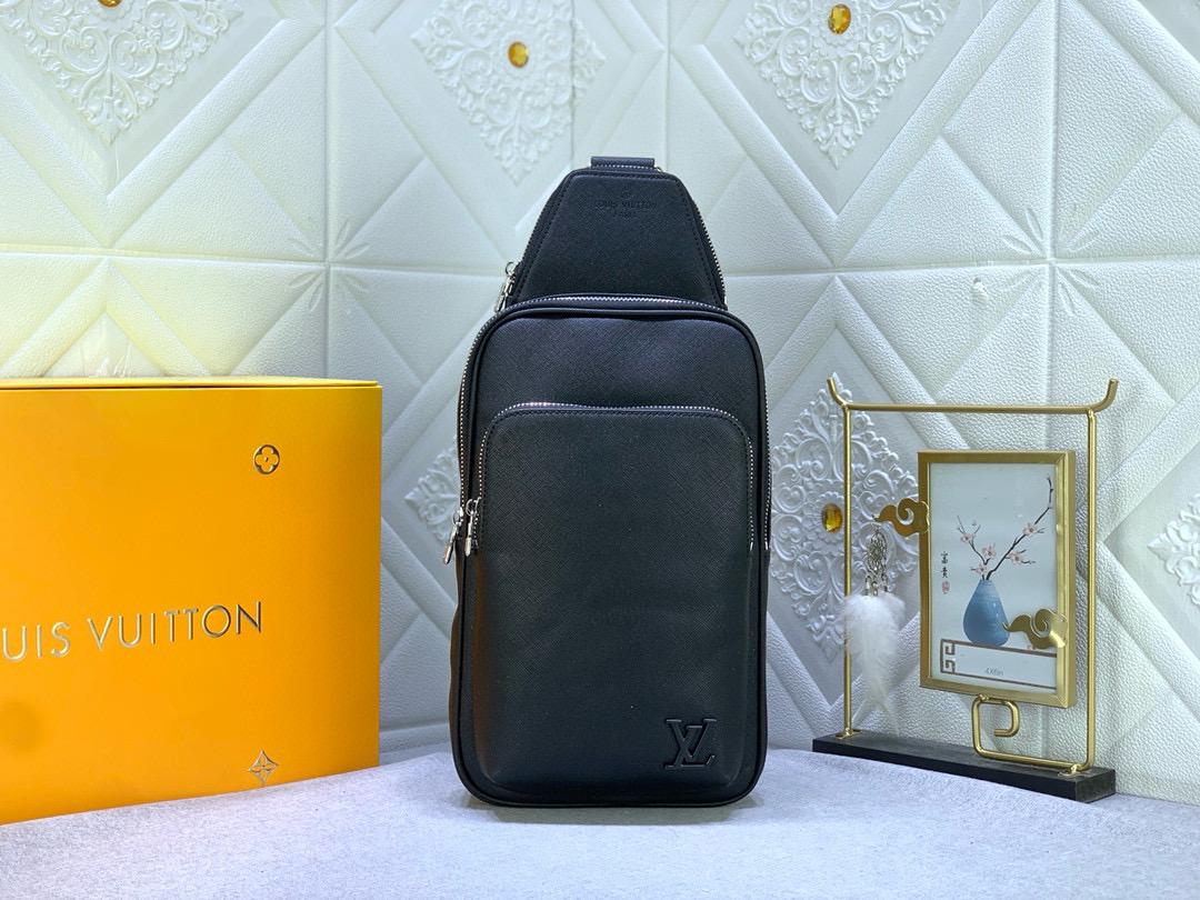 L style handbag
