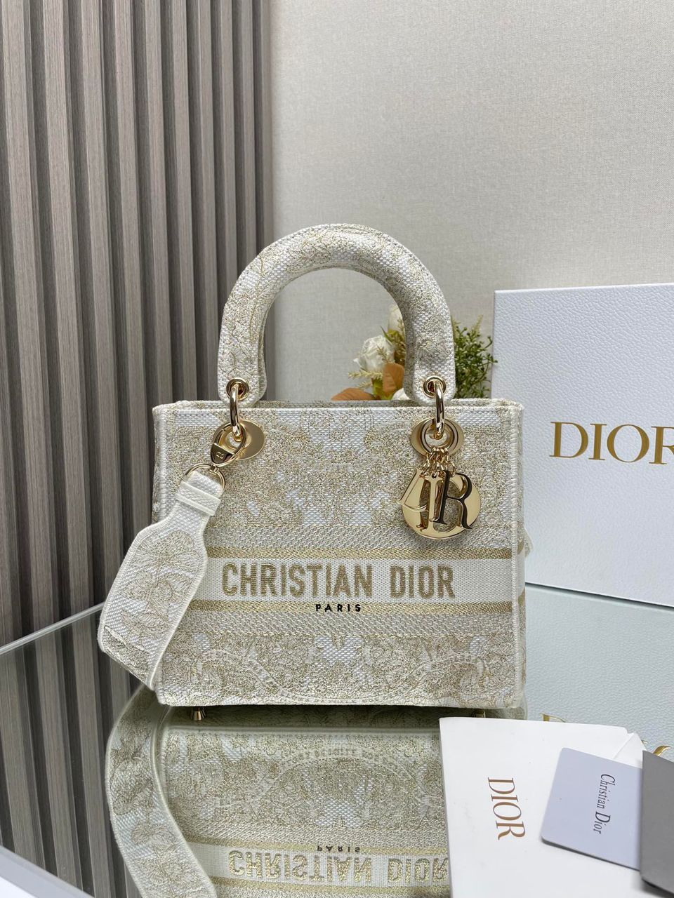 VIP LINK 2281 shopping bag