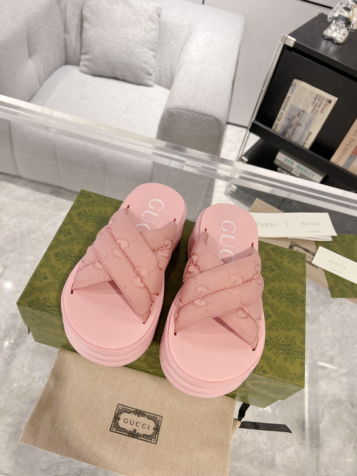 Gucci 23 new platform slippers