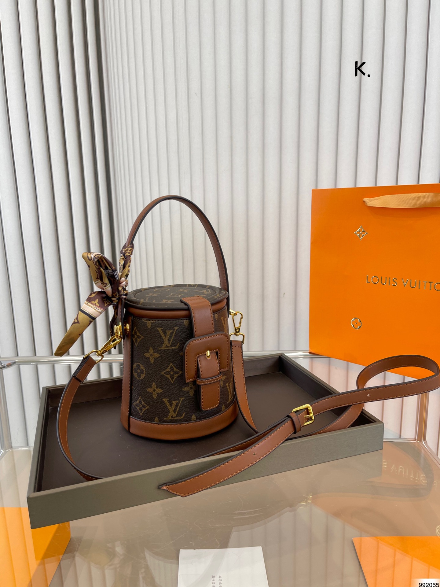 lv presbyopic diagonal bag