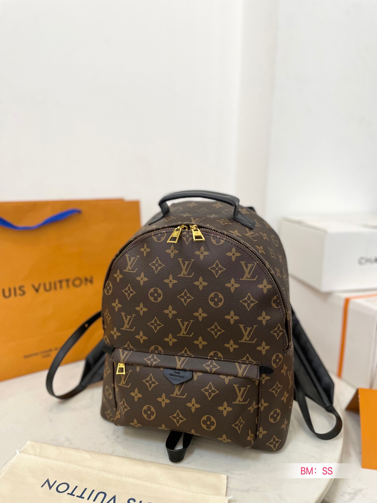 LV Old Flower Shoulder Bag