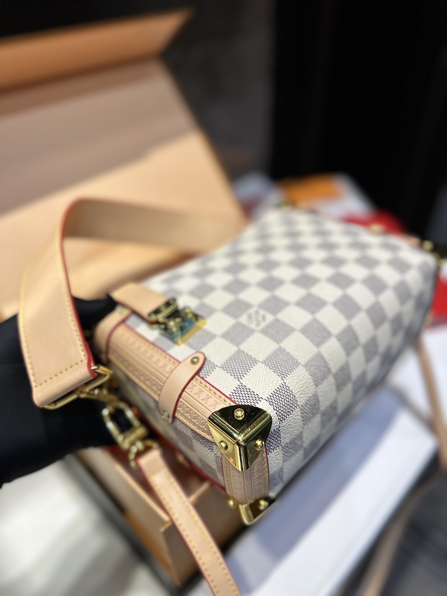 Lv Box bag