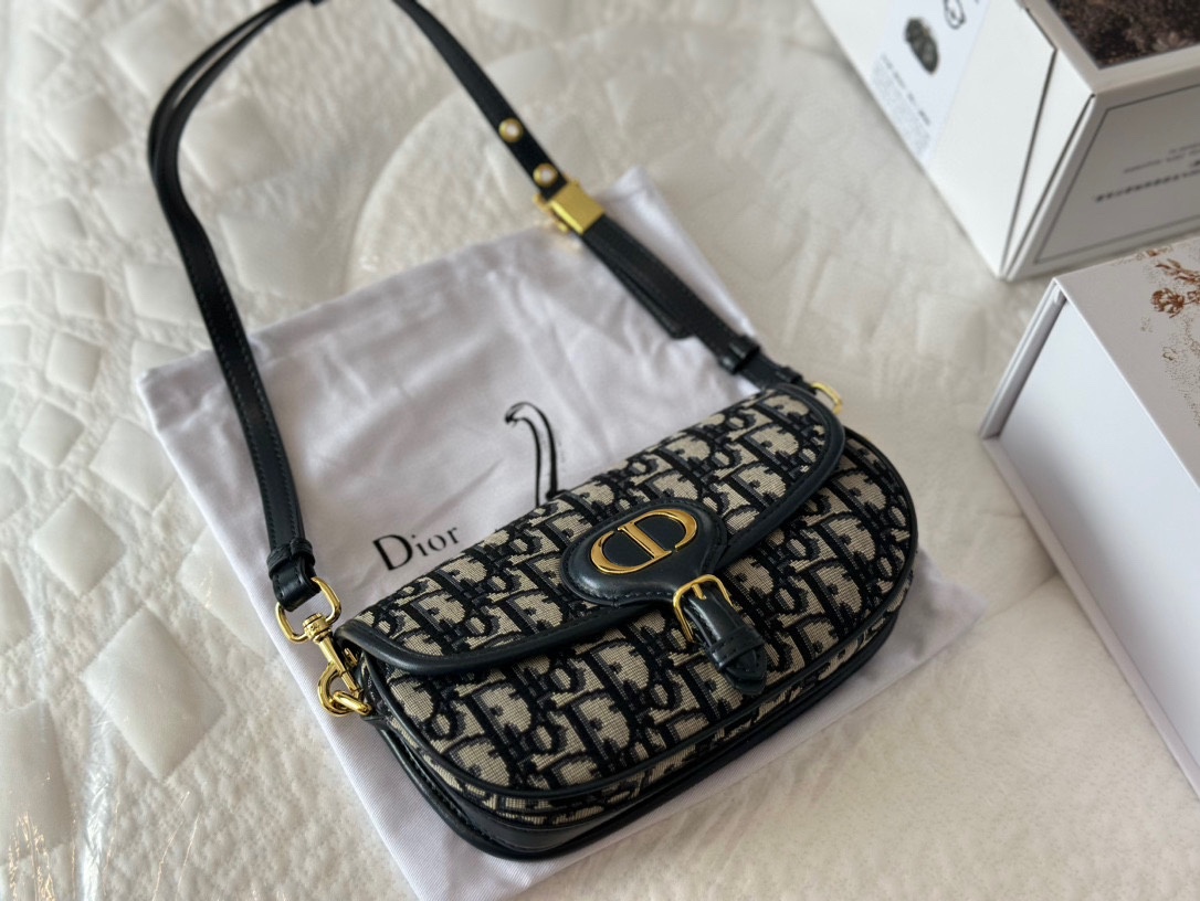 D Style Bobby Bag