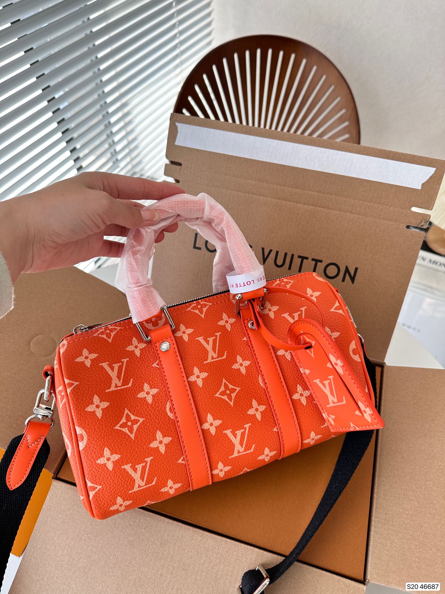 L Style Nano Keep All Pillow Bag