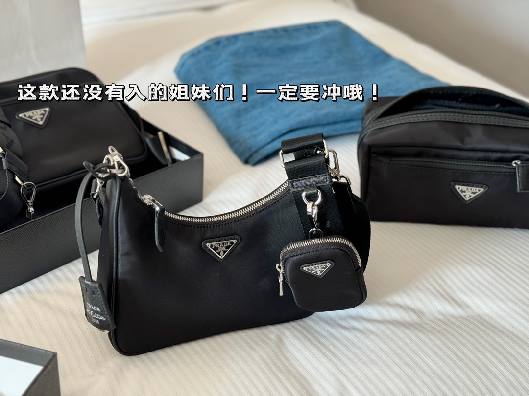 P Style Hobo Three-In-One Bag