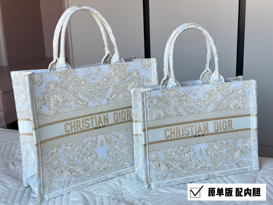 D Style Book Tote Bag