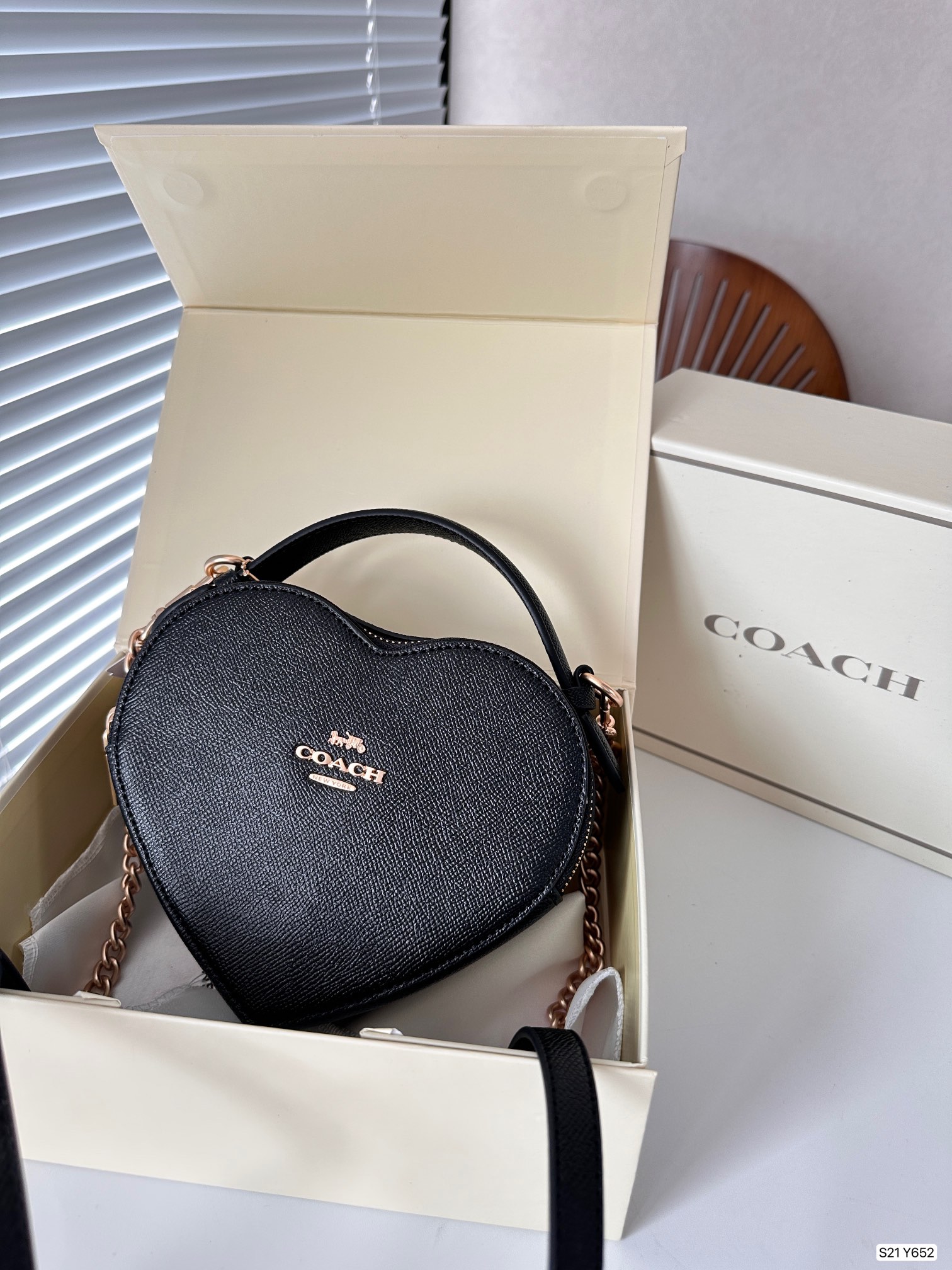 C Style Heart-Shaped Bag