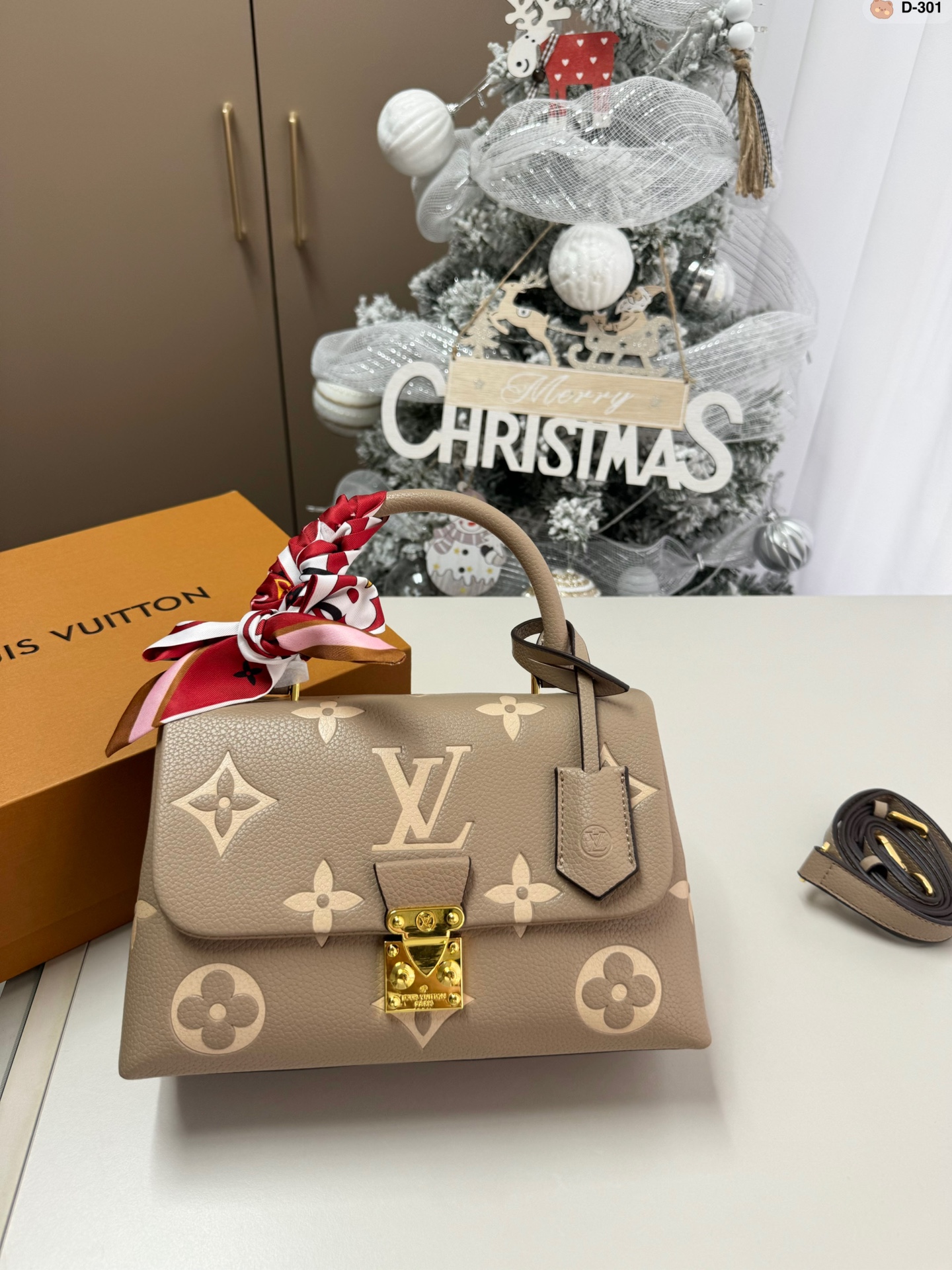L Style Embossed Messenger Bag