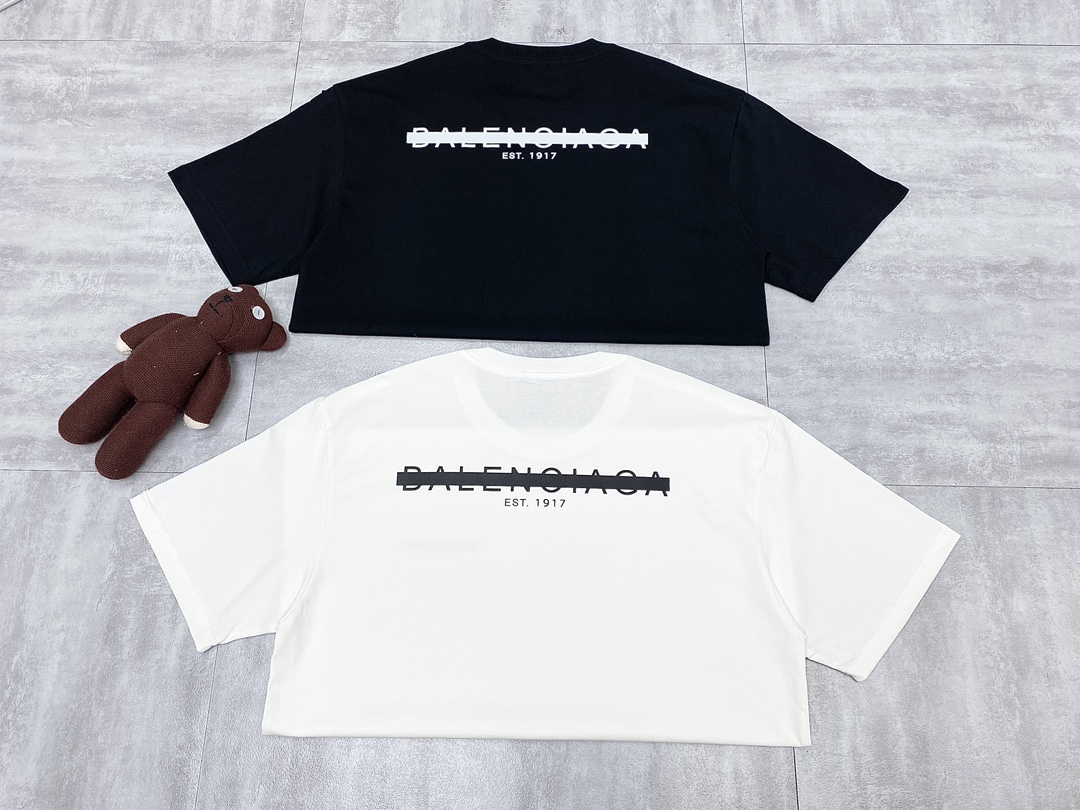 B style casual T-shirt