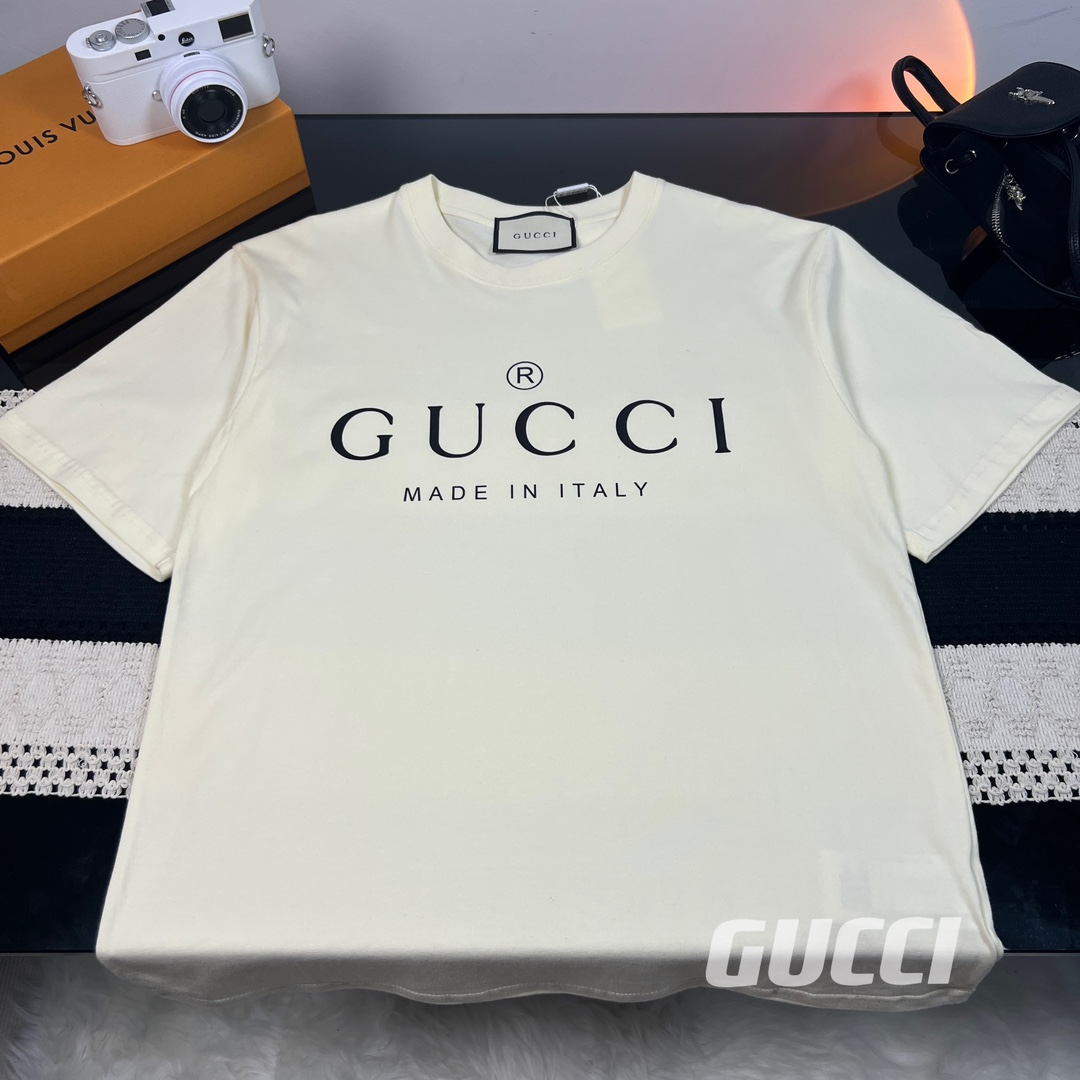 L style casual T-shirt
