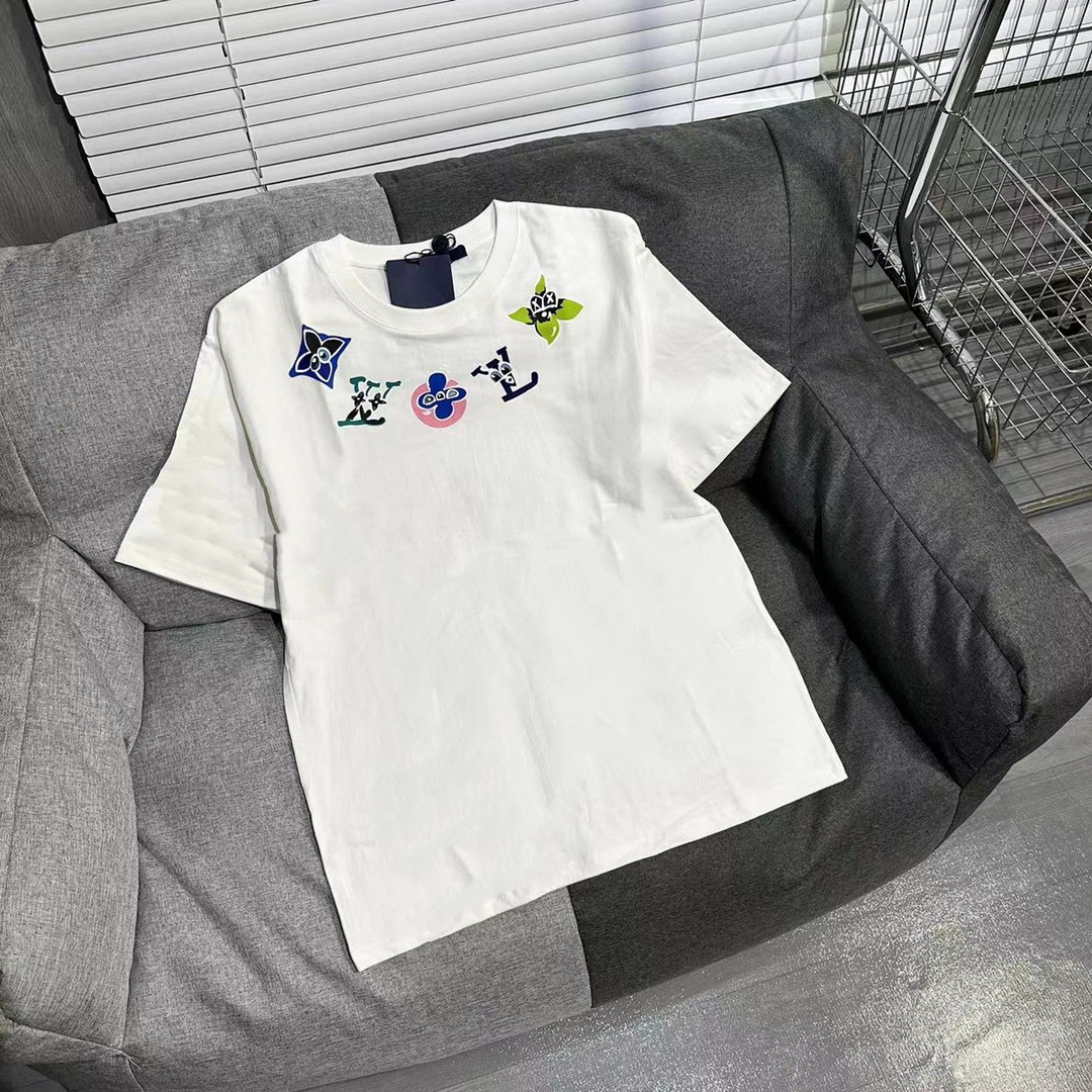 L style casual T-shirt