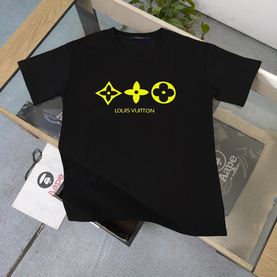 L style casual T-shirt