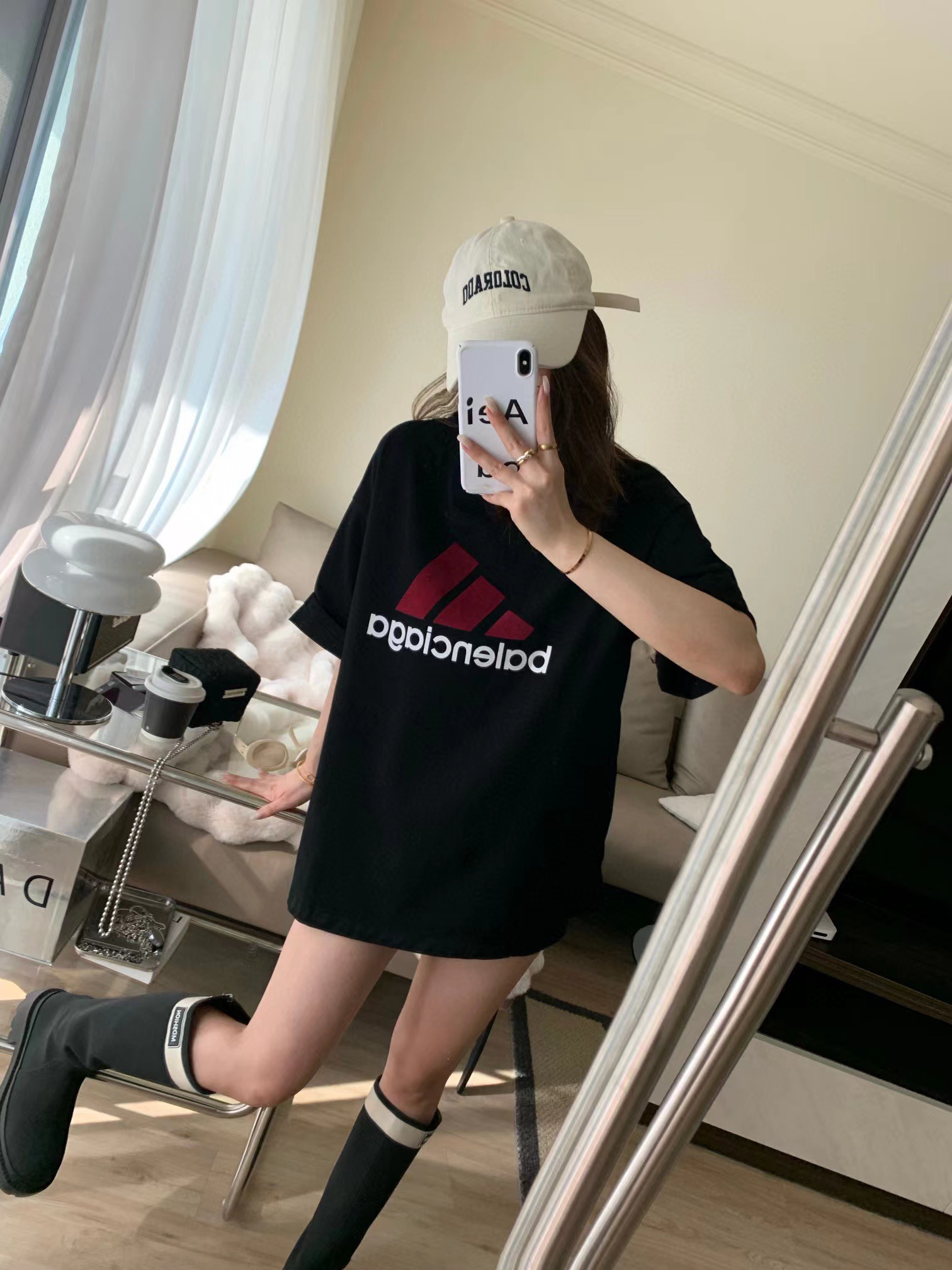 B style casual T-shirt