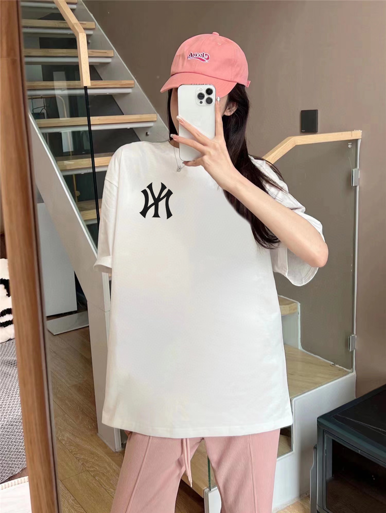 M style casual T-shirt