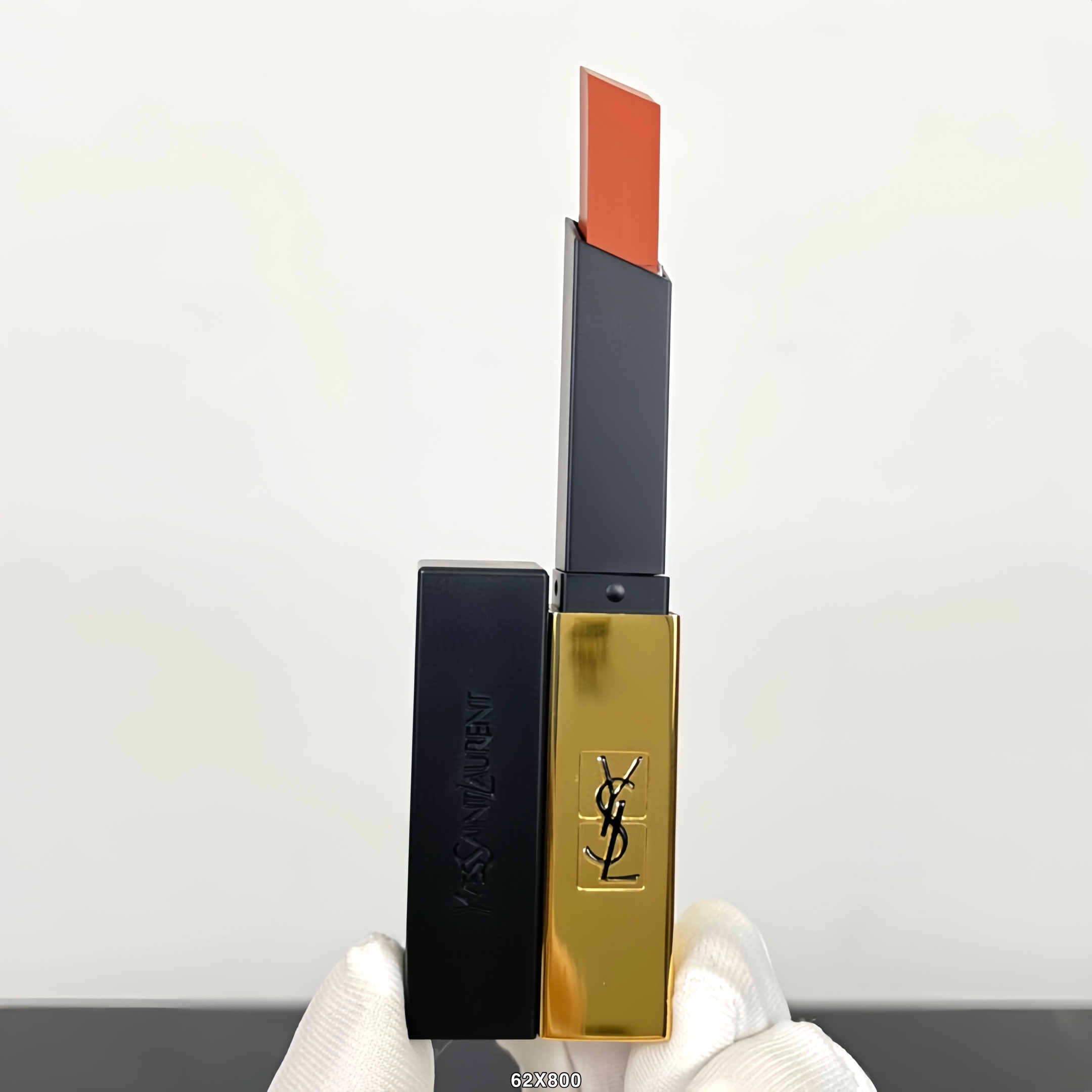 S style small gold bar lipstick