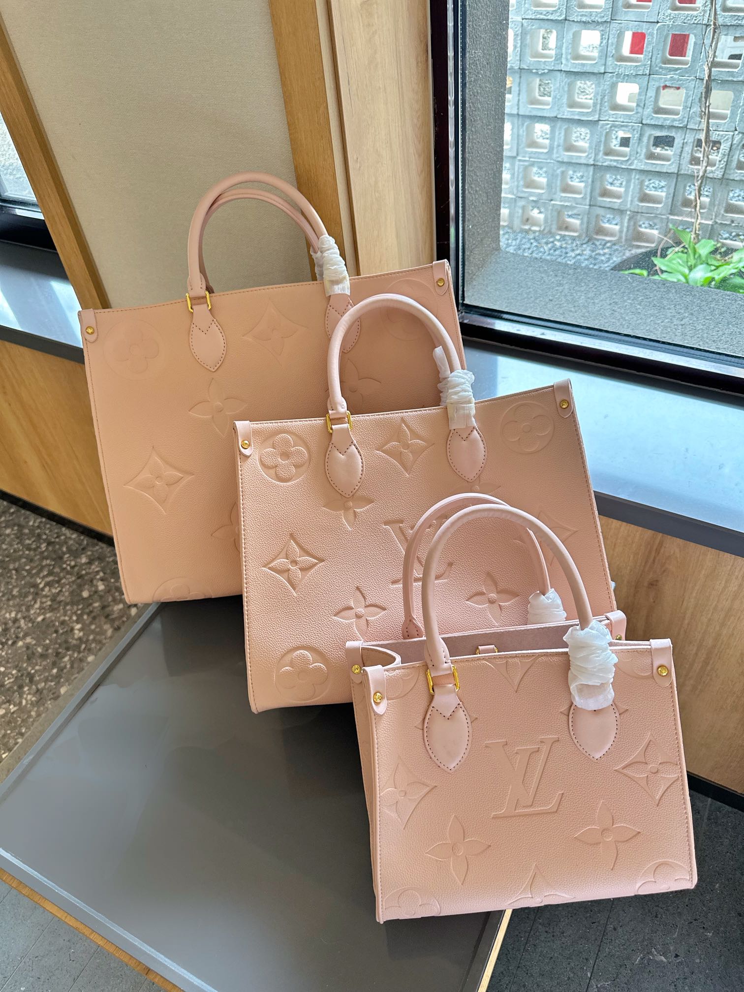 L Style On The Go Pink Bag