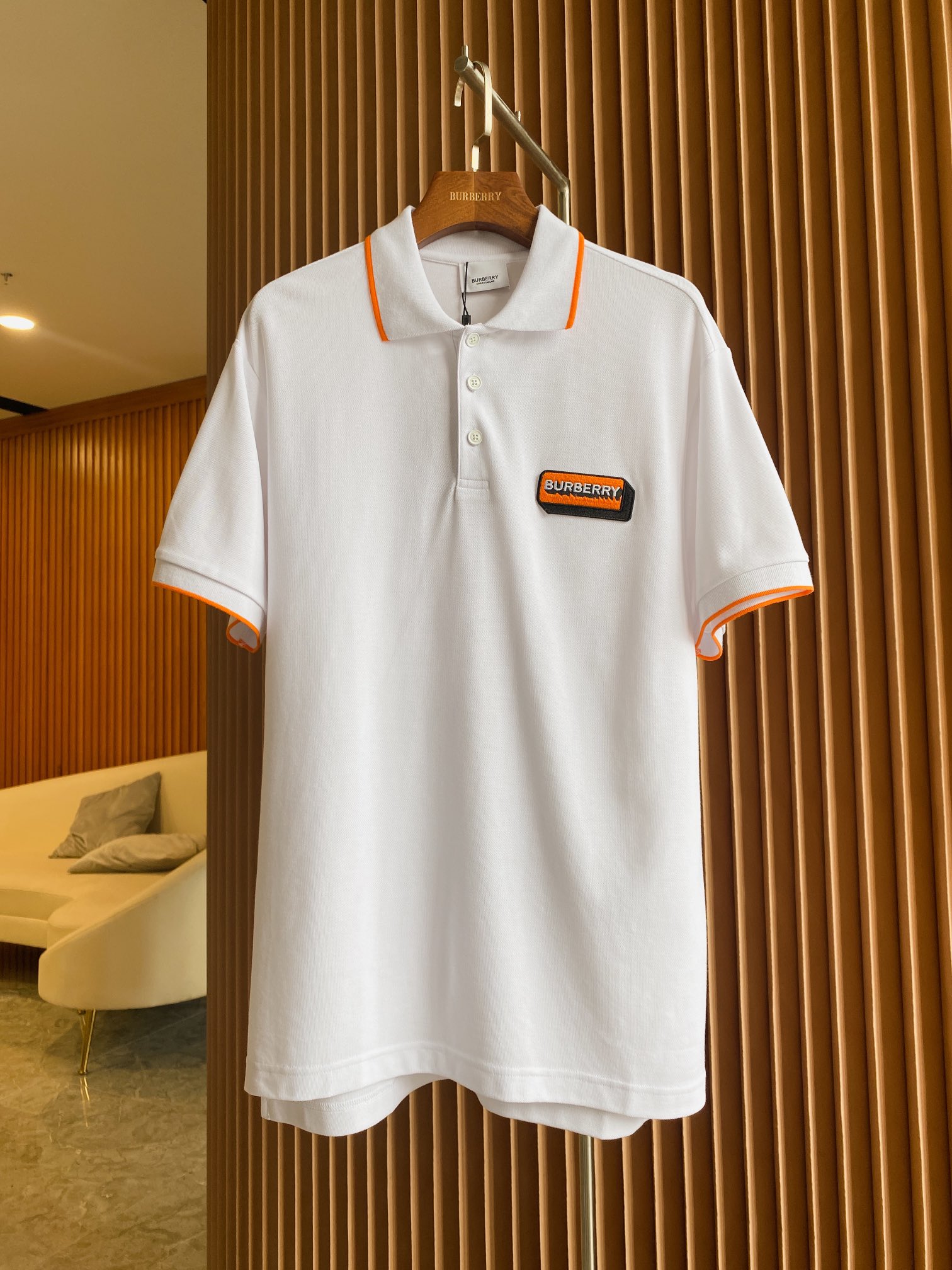 B style Loose short sleeves