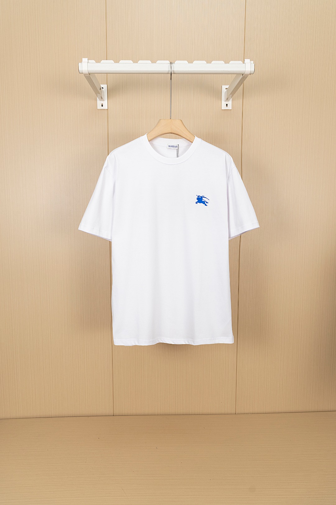 B style Round neck t-shirt