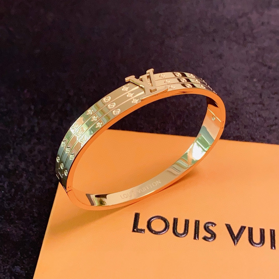 L style Logo bracelet