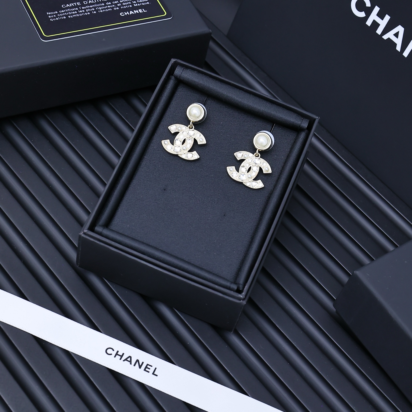 C style Diamond and pearl earrings