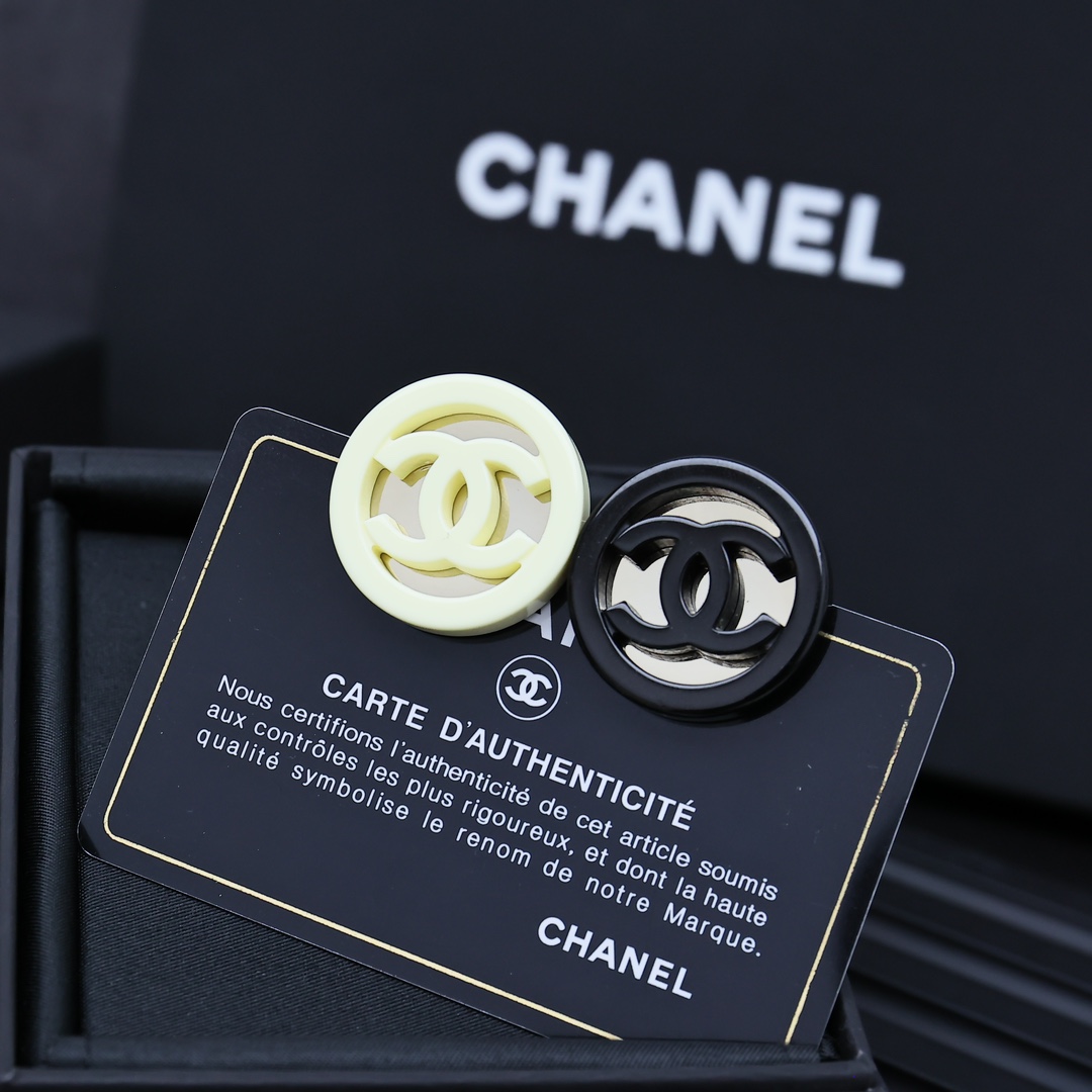 C style Medal Brooch