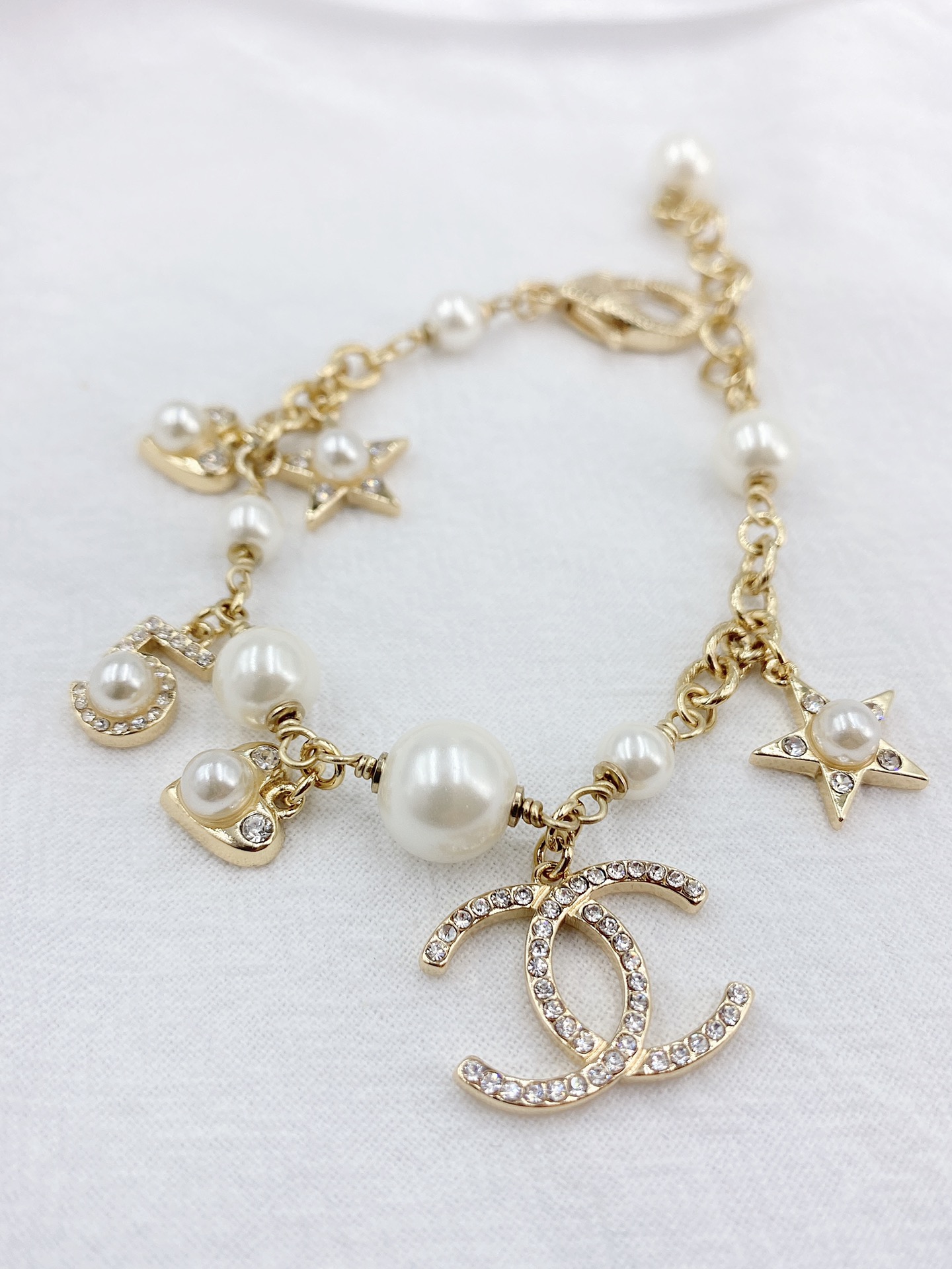 C style Multi-element bracelet
