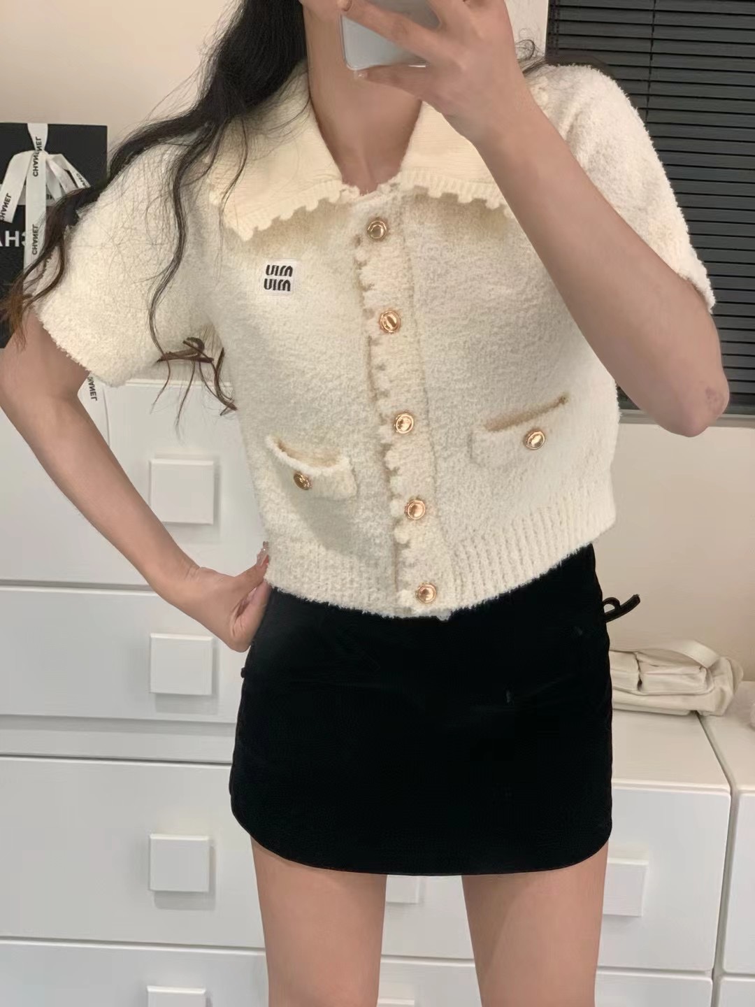 M style Little Doll Collar Sweater