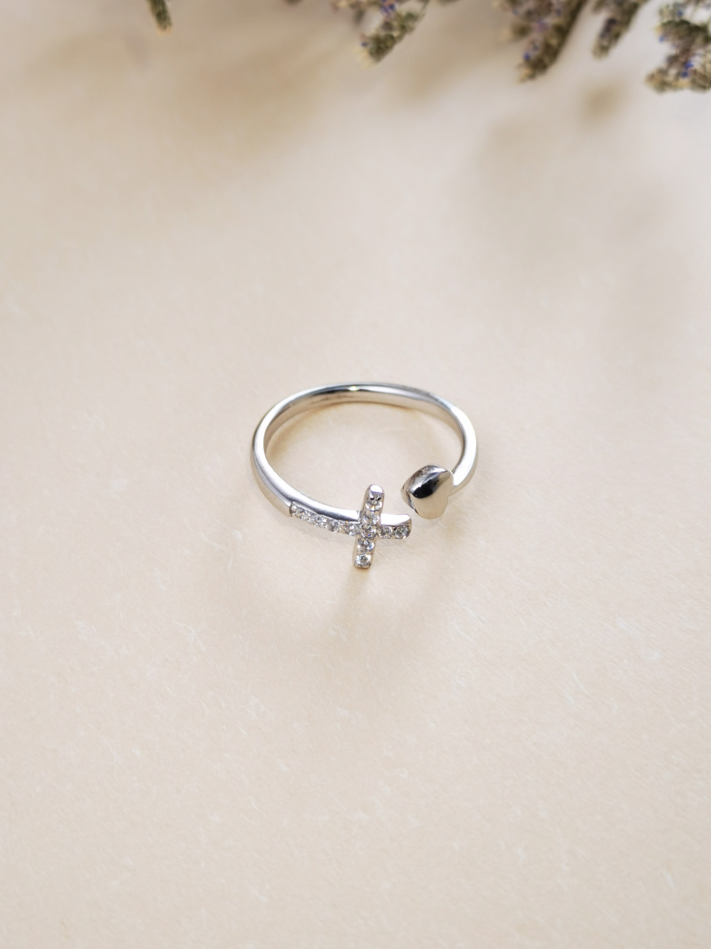 925 Silver Cross And Heart Zirconia Ring