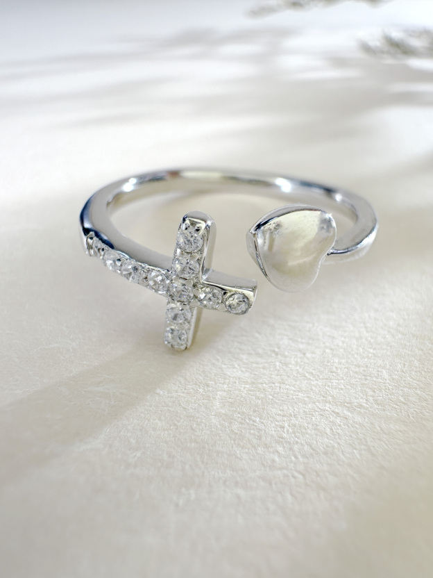 925 Silver Cross And Heart Zirconia Ring